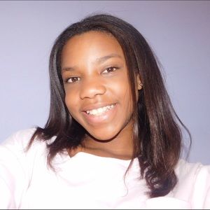 Meet your Posher, Nadja