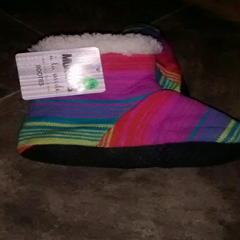 Muk luk house slippers