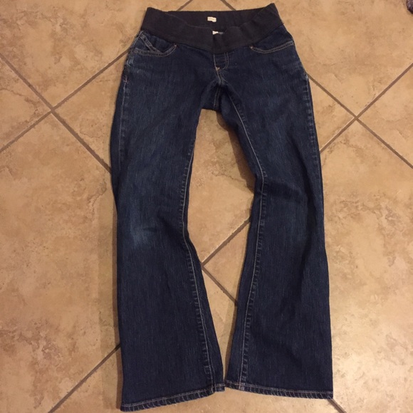 Old Navy Jeans - 💋FINAL SALE💋Maternity jeans size 2 short Old Navy Jeans - 💋FINAL SALE💋Maternity jeans size 2 short