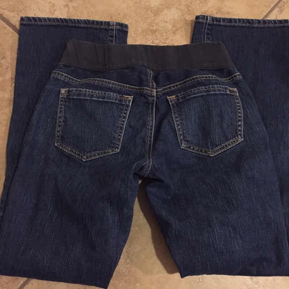 Old Navy Jeans - 💋FINAL SALE💋Maternity jeans size 2 short Old Navy Jeans - 💋FINAL SALE💋Maternity jeans size 2 short