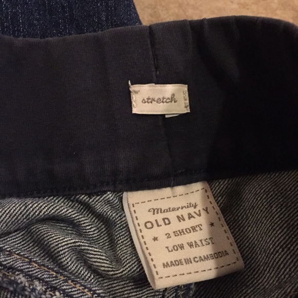 Old Navy Jeans - 💋FINAL SALE💋Maternity jeans size 2 short Old Navy Jeans - 💋FINAL SALE💋Maternity jeans size 2 short