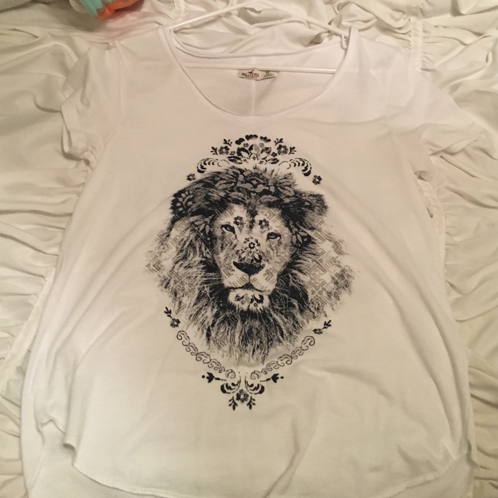 Lion face tshirt