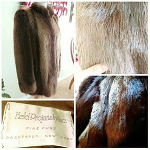 Held Projansky Inc. Jackets & Coats - Vintage Long Hair Golden Beaver Fur Coat Held Projansky Inc. Jackets & Coats - Vintage Long Hair Golden Beaver Fur Coat