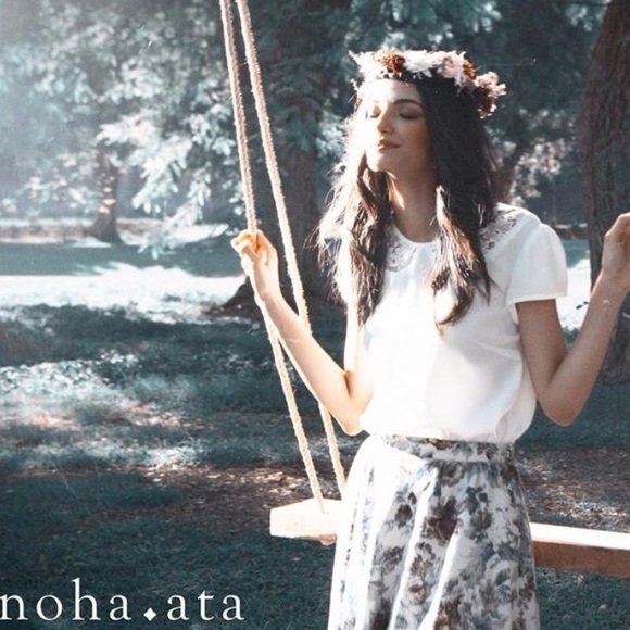 Blouse Cutout Lace Collar &Floral Circle Skirt Set - Picture 2 of 4