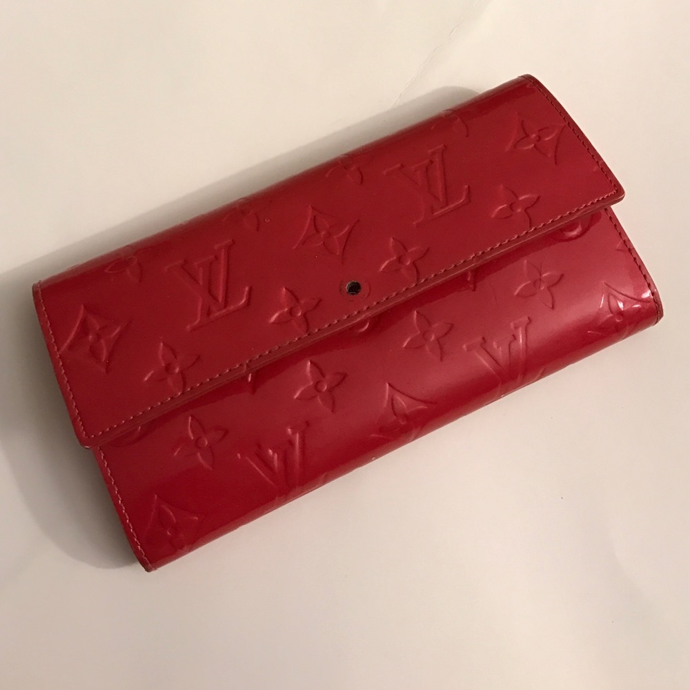 Red Wallet