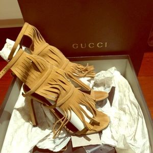 Gucci Camelia worn for an hr to lunch