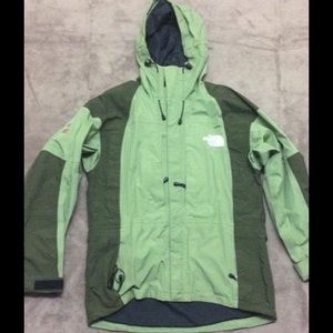 The North Face MENS SMALL SUMMIT SERIES 100% NYLON
