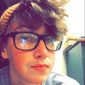 Meet your Posher, Charlie