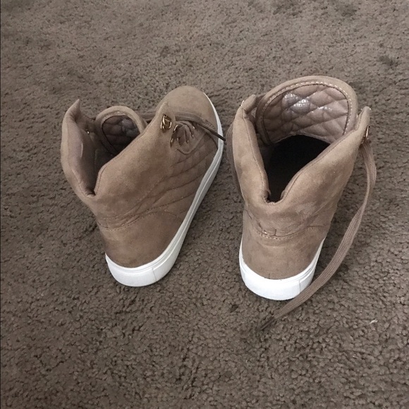 Tan Sneakers - Picture 4 of 4