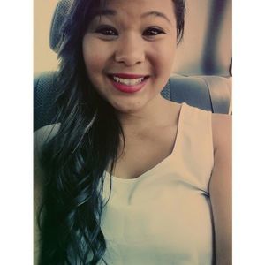 Meet your Posher, Casandra