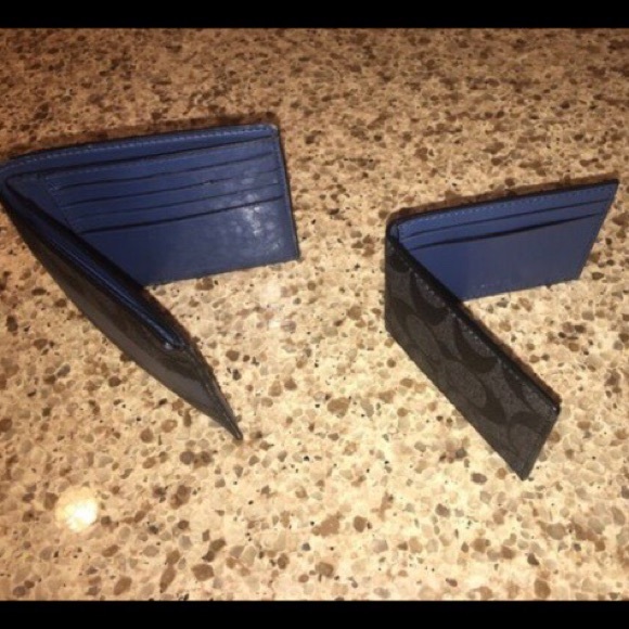 Coach Signature Compact-ID Card Wallet Gift Set - Picture 3 of 4