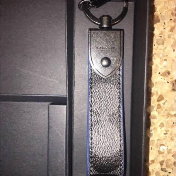 Coach Signature Compact-ID Card Wallet Gift Set - Picture 4 of 4