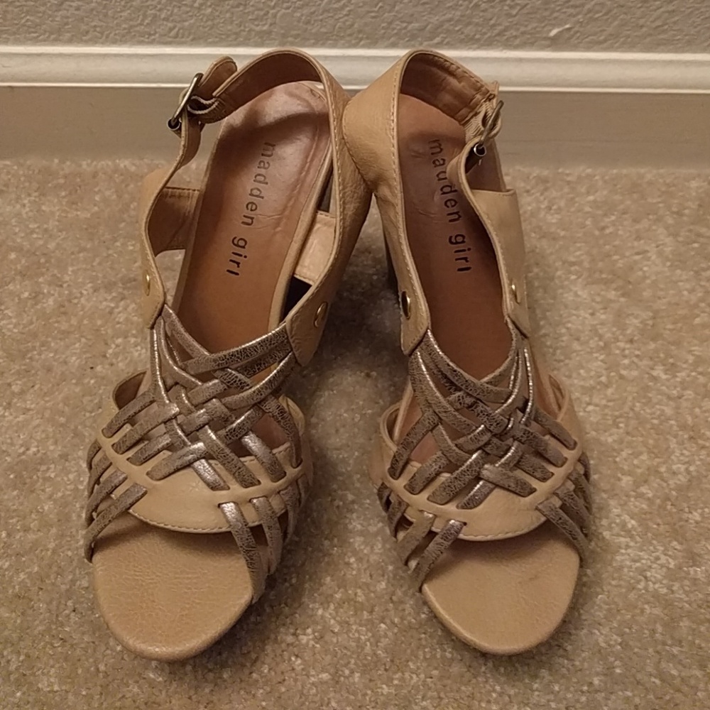 Madden Girl Brown Sandal Wedges (Klydee size 6.5)