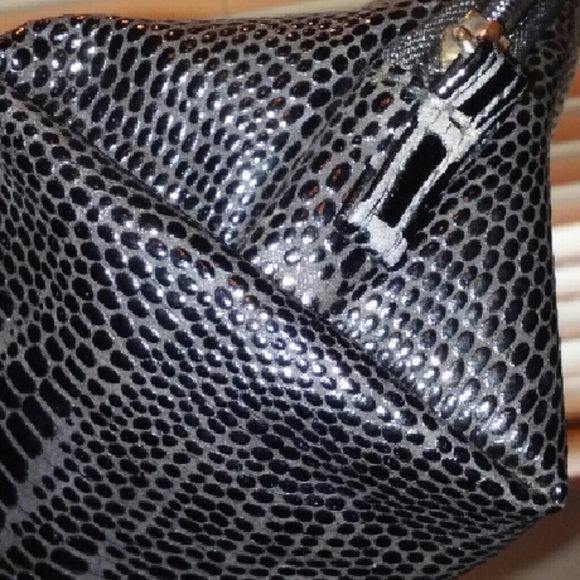 Makeup bag - Picture 2 of 4