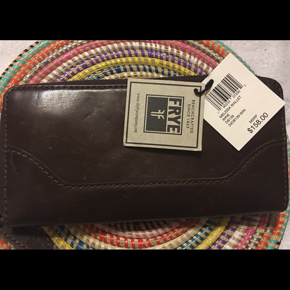 Frye Melissa Zip Wallet (wine)