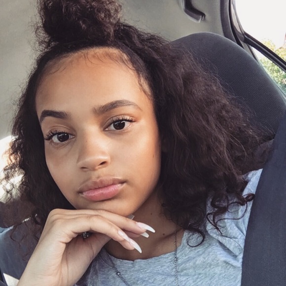 Meet your Posher, Daphne - Picture 1 of 1