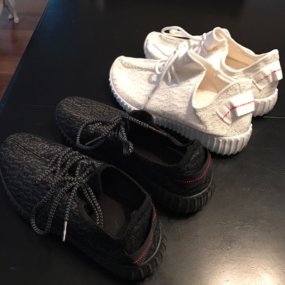 💕Two pairs look a like Yeezy sneakers💕 - Picture 1 of 1