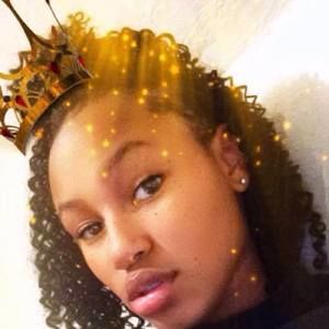 Meet your Posher, Nicky