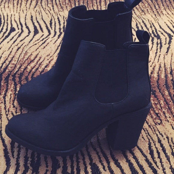 H&M Shoes - Divided Black Booties