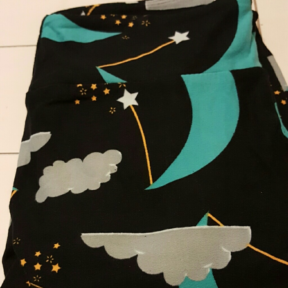 Unicorn shootimg stars LuLaRoe leggings os