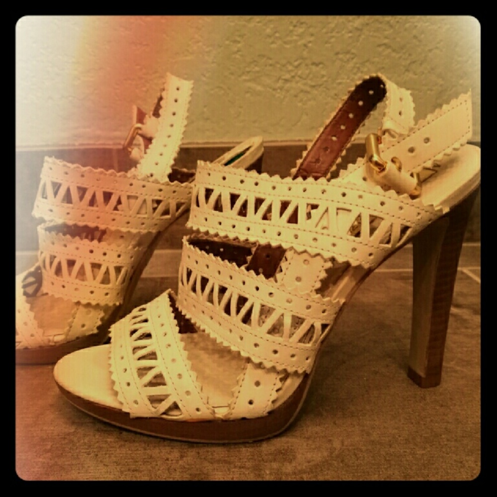 BCBG white crochet heels 6.5