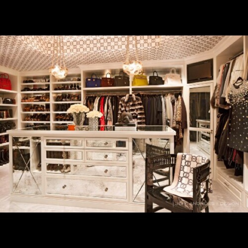 Everything Must Go!!!