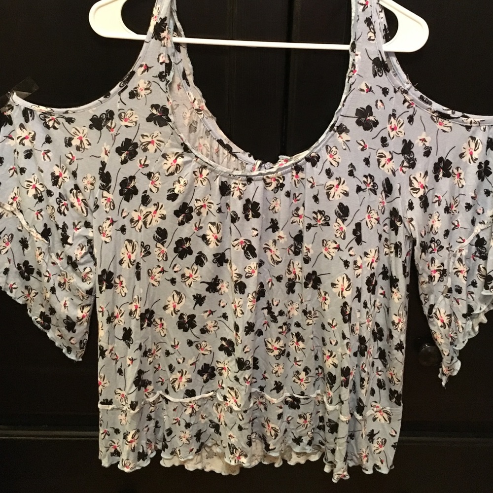 Cold Shoulder Floral Torrid Blouse Size 0