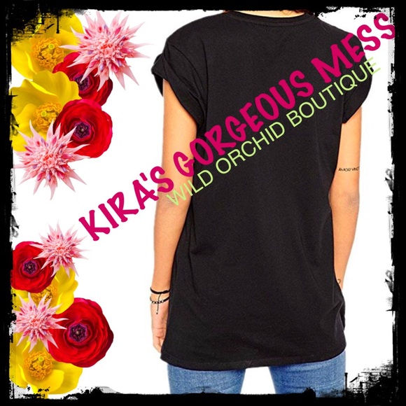 BNWT "HANG-XI-ETY" TEE AVAILABLE IN BLACK & WHITE - Picture 2 of 4