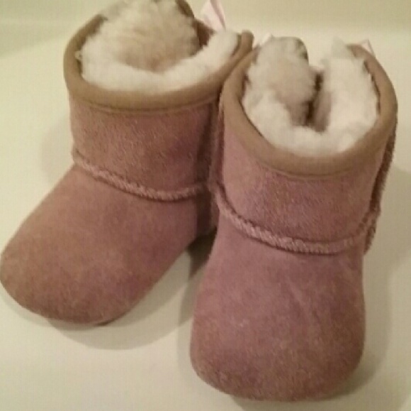 ugg boots size 0/1 ugg boots size 0/1