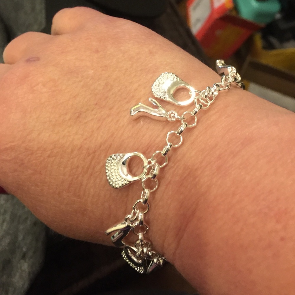 Charm bracelet - Picture 2 of 2