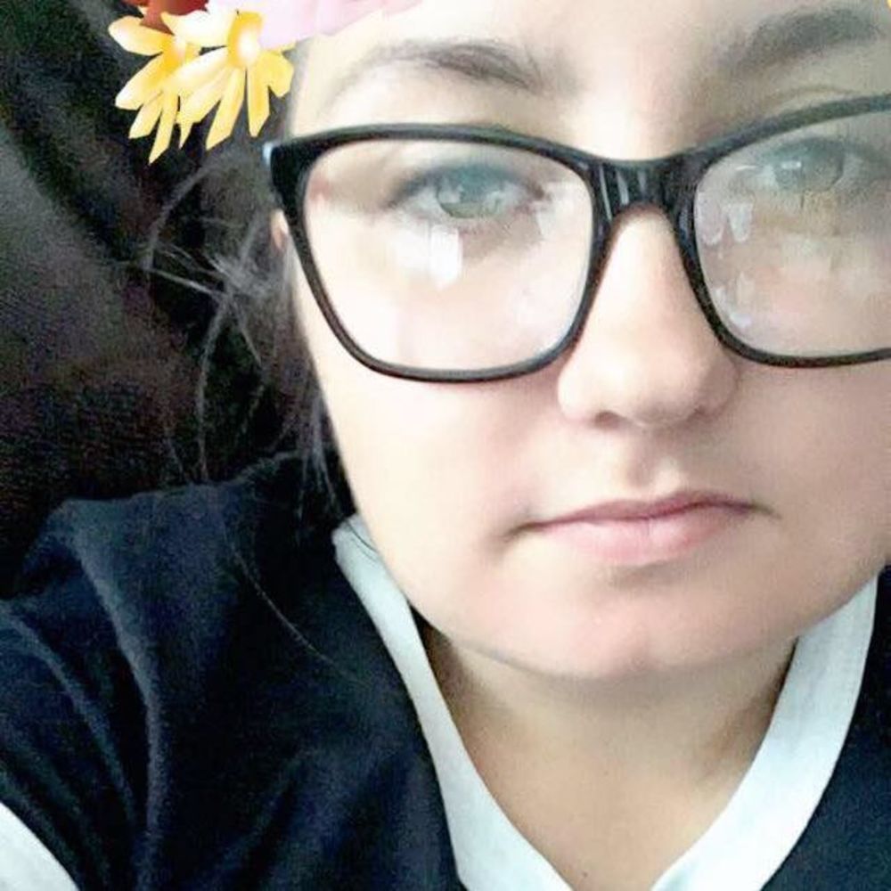 Meet your Posher, Mercedes