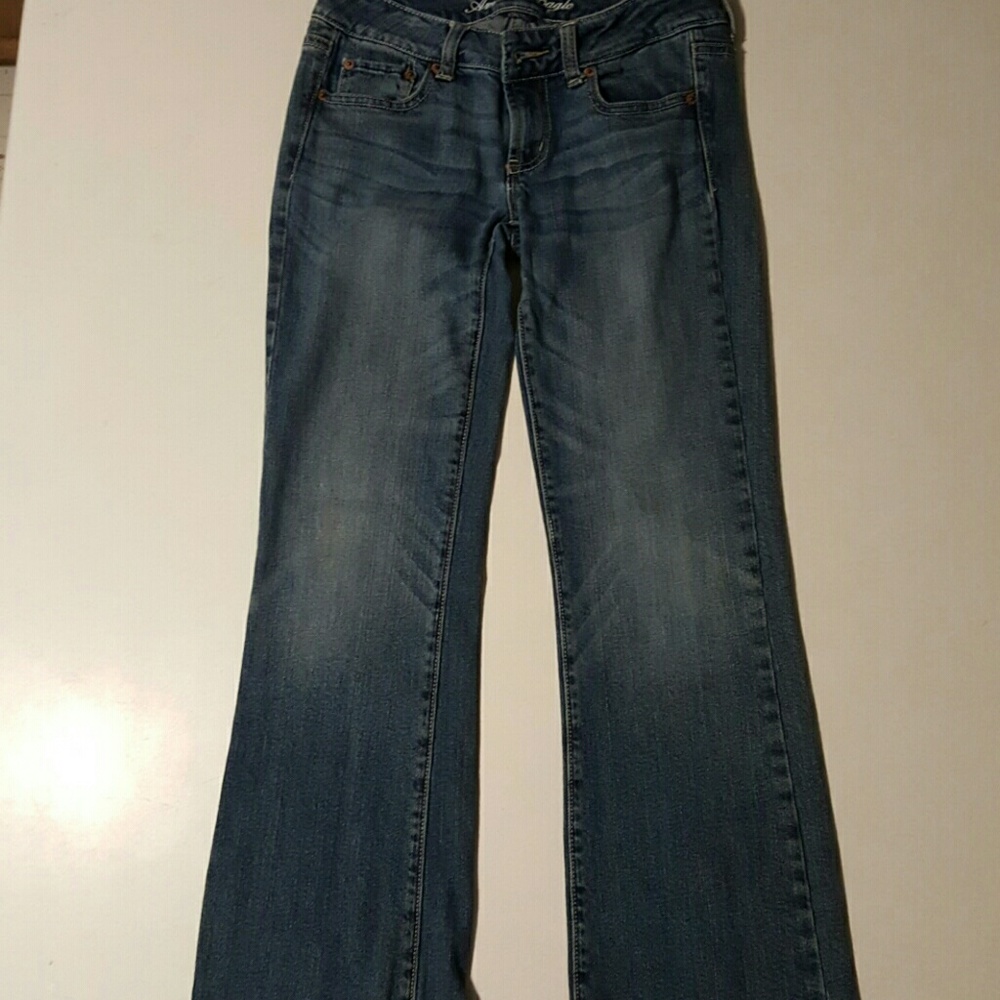 American Eagle Favorite Boyfriend Jeans sz 4