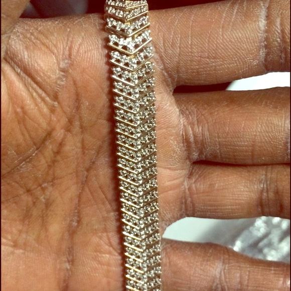 Beautiful 2 tone women's bracelet - Picture 1 of 4