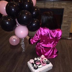 Meet your Posher, Mercedes