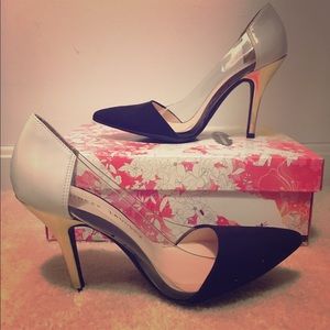 Chinese Laundry Pointed Toe Pumps.