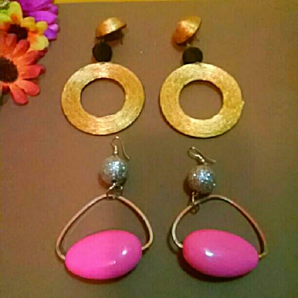 Group of Beautiful Fashion Earrings - Picture 2 of 4