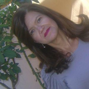 Meet your Posher, Ivonise