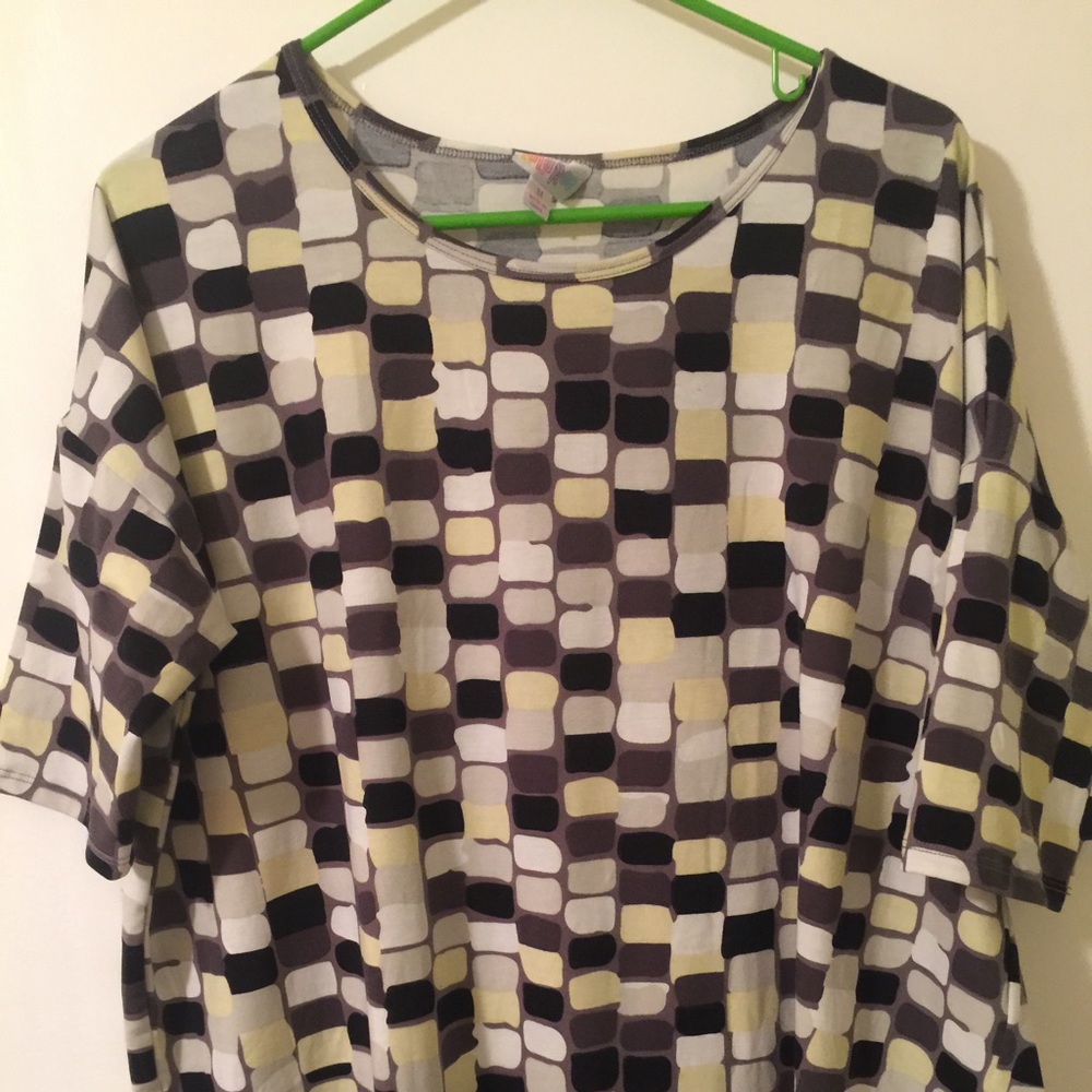 LuLaRoe Medium Irma