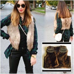 NWT - INC faux fur cropped vest embellished Sz S