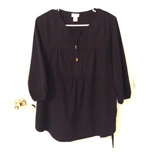 Small-Motherhood Maternity black peasant top.
