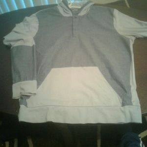 Kenneth Cole pullover