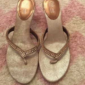 Size 6.5 nwot rhinestone kitten heel