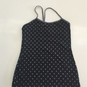 Lululemon Power Y size 4