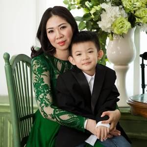 Meet your Posher, Hong chi