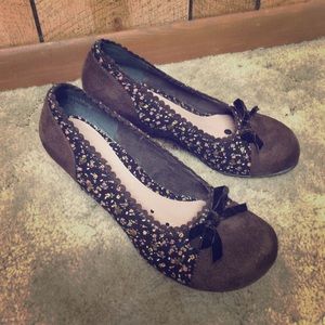 MUDD brand wedges