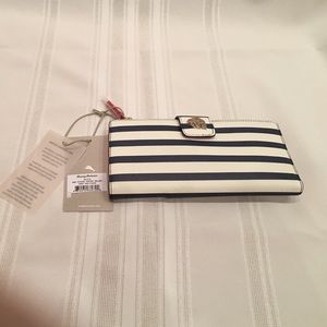 Tommy Bahama Cocoa Beach Travel Wallet