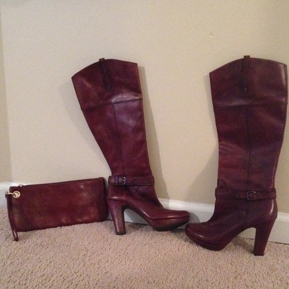 Gianni Bini red brown leather boots. 8 1/2