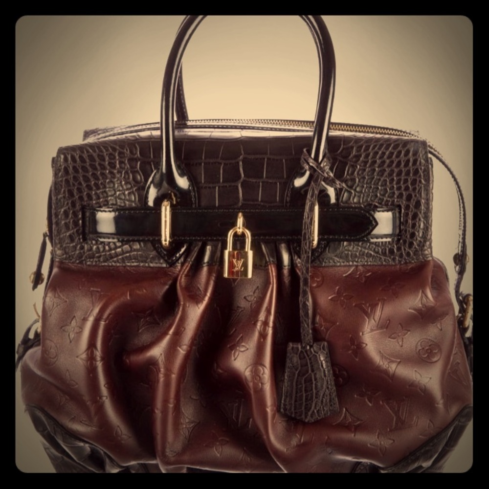LOUIS VUITTON Embossed Alligator Extraordinaires