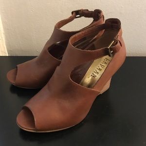 Brown Leather Lauren Ralph Lauren wedges.