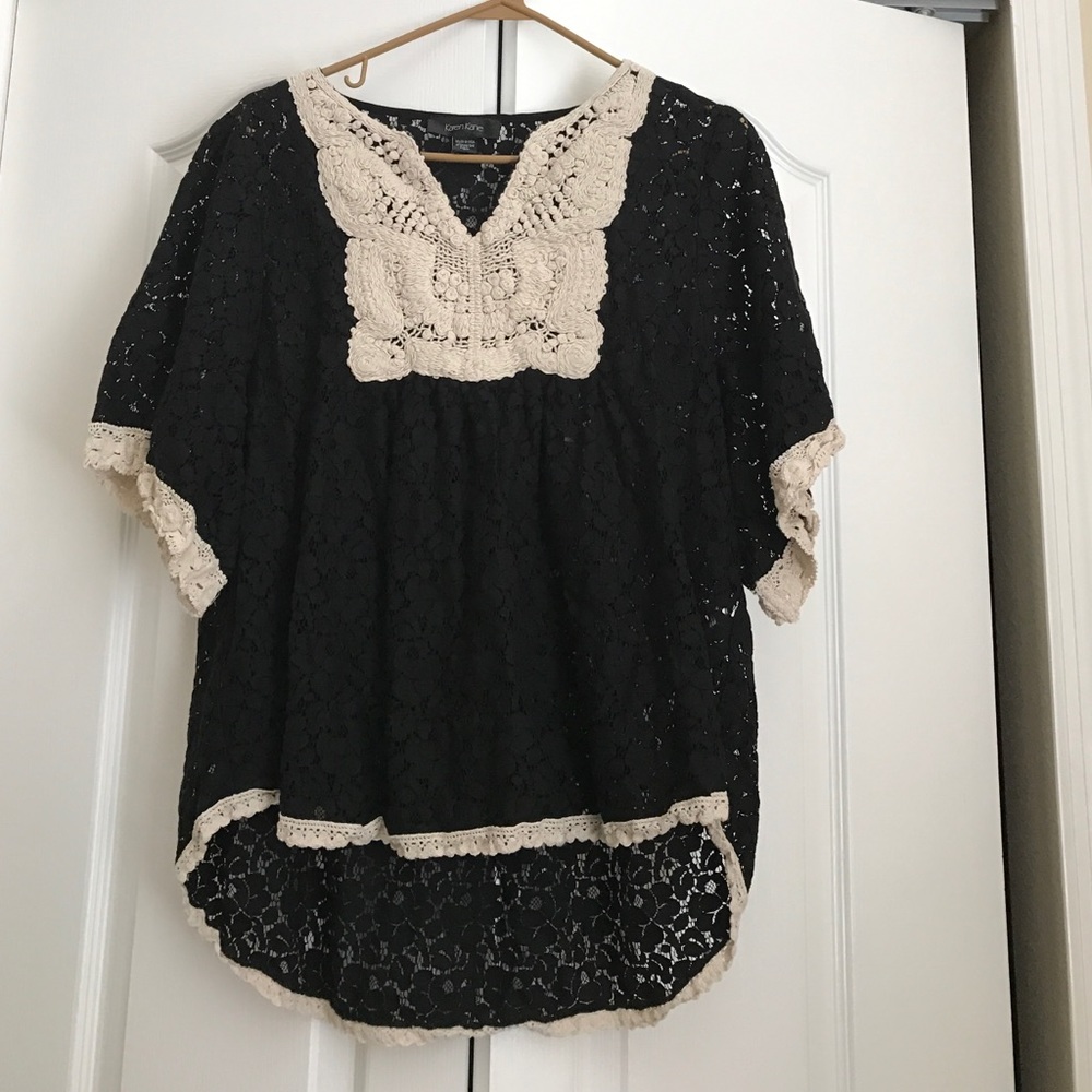 Beautiful Karen Kane shirt